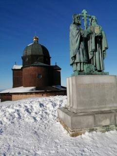 socha sv. Cyrila a Metoděje